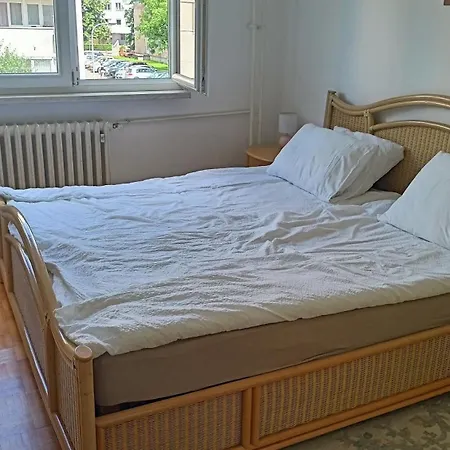 Neva Apartment *
